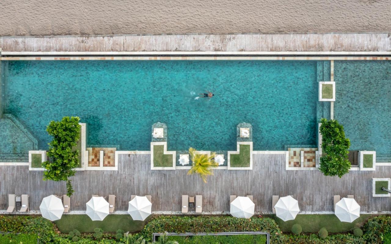 The Seminyak Beach Resort & Spa Εξωτερικό φωτογραφία Aerial view of the pool at the 1865