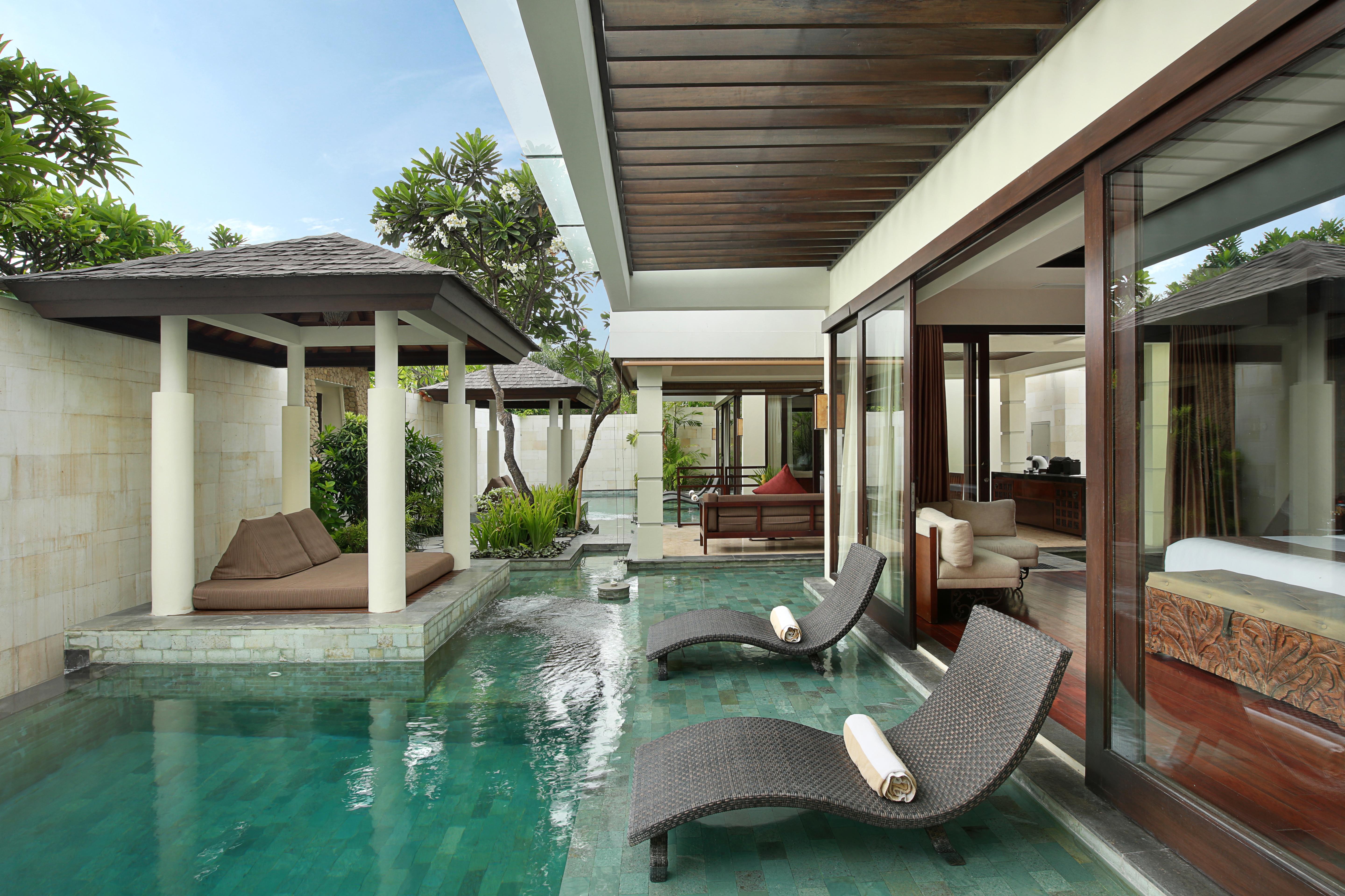 The Seminyak Beach Resort & Spa Εξωτερικό φωτογραφία A pool villa at the resort