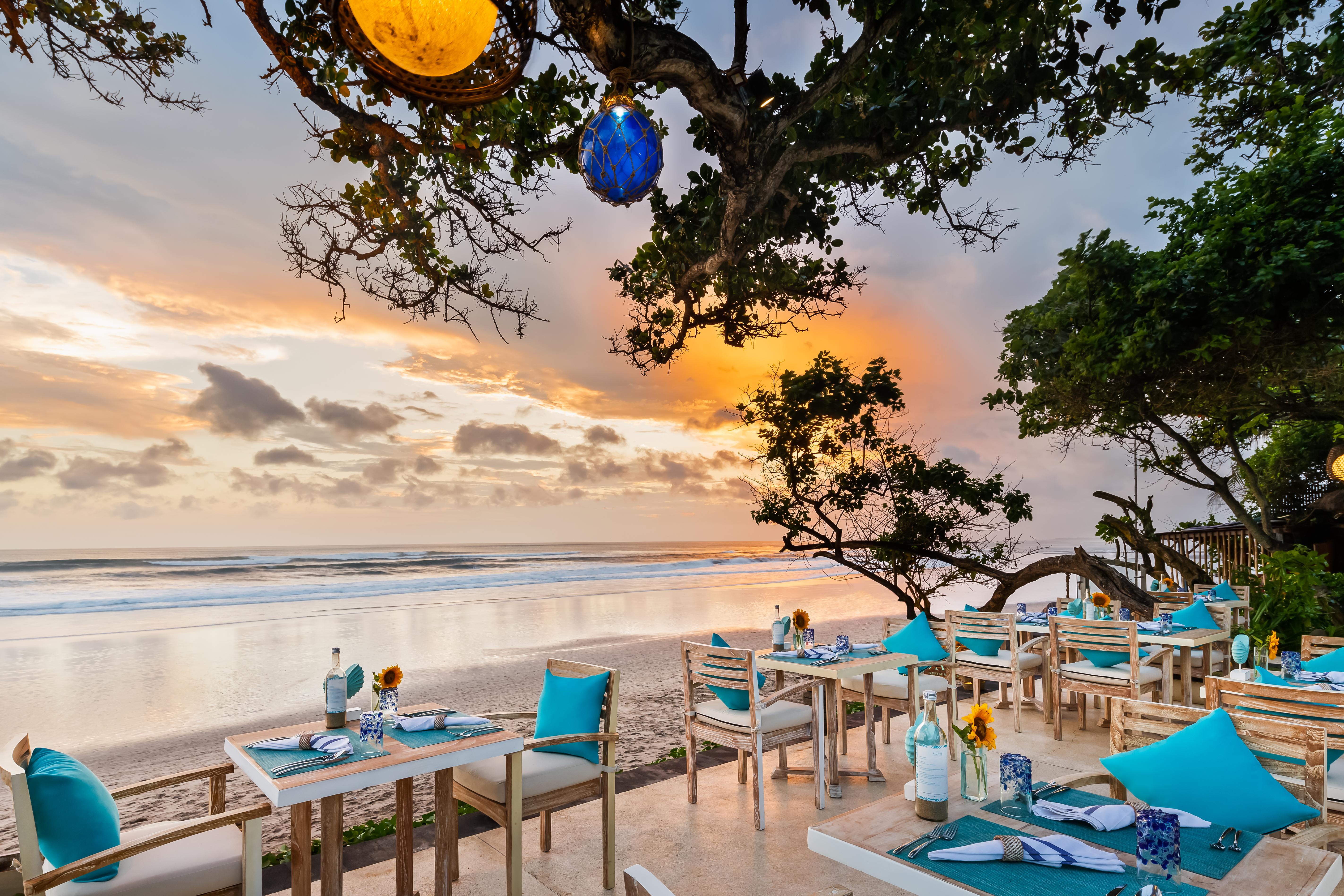 The Seminyak Beach Resort & Spa Εξωτερικό φωτογραφία Sunset at the beach